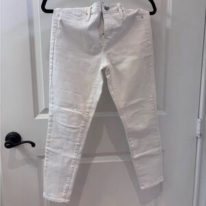 Mossimo Supply Co. Women's white Skinny Jeans